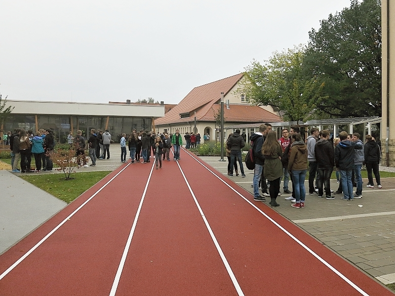 DvÅ¯r Å¡koly