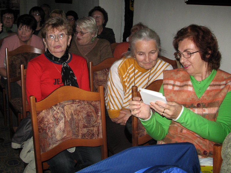 PosluchaÄi U3V (postgraduÃ¡lnÃ­ho studia) pÅ™i pÅ™ednÃ¡Å¡ce JiÅ™iny Å iklovÃ© 18. 10. 2007.