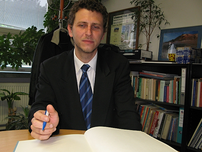 PÅ™edseda maturitnÃ­ komise Mgr. Jaroslav HavlÃ­Äek z GymnÃ¡zia v MoravskÃ© TÅ™ebovÃ©.