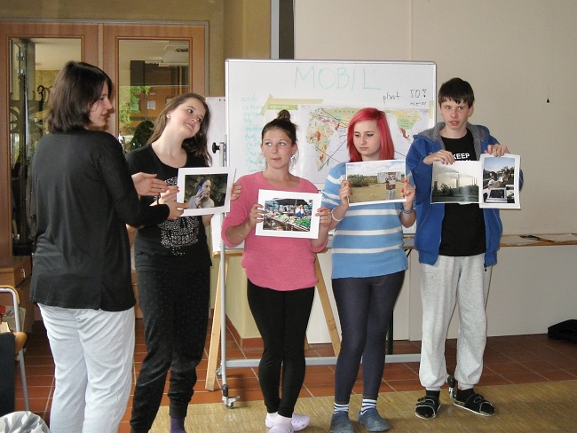 Terénní exkurze - žáci ZŠ a MŠSokolovská Svitavy - Hostětín (05-2014)