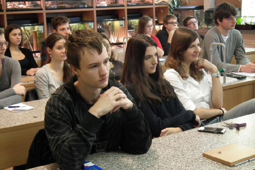 Dobrovolnou cestu na sobotnÃ­ pÅ™ednÃ¡Å¡ky naÅ¡lo i nÄ›kolik dalÅ¡Ã­ch studentÅ¯ naÅ¡Ã­ Å¡koly.
