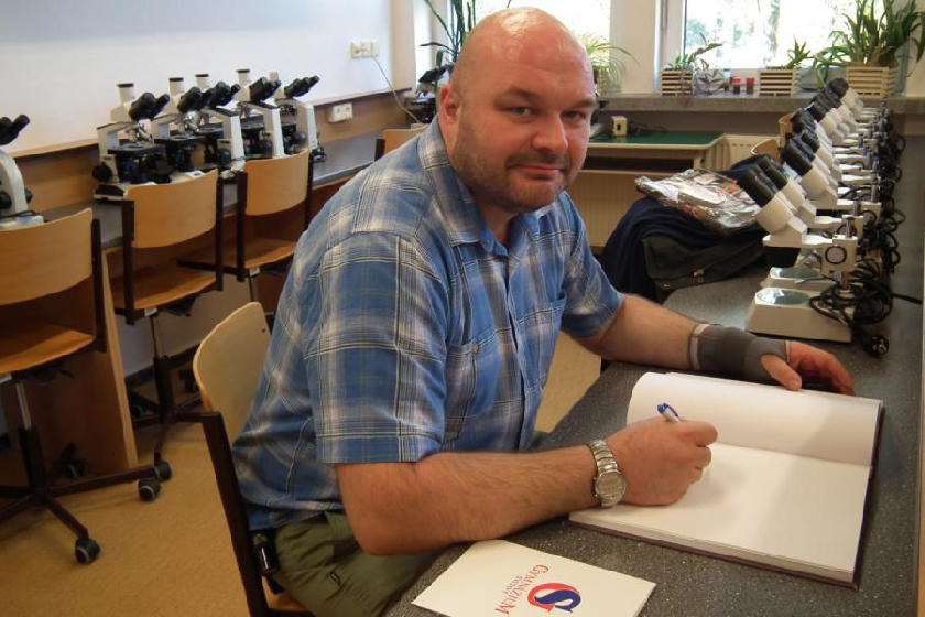 RNDr. Petr NÃ¡dvornÃ­k z katedry bunÄ›ÄnÃ© biologie a genetiky PÅ™F Univerzity PalackÃ©ho v Olomouci.